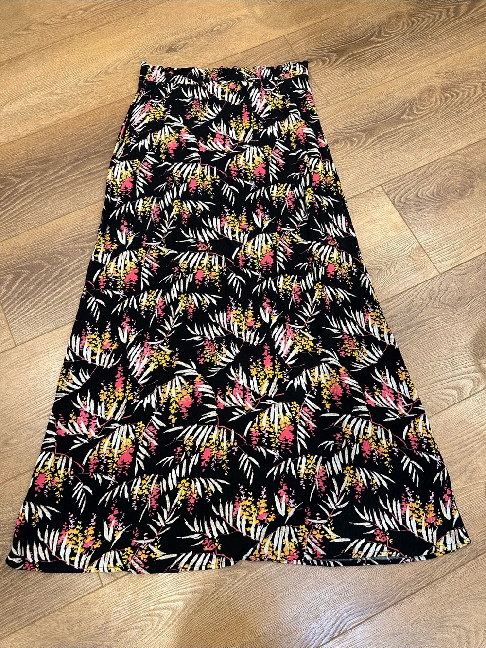 Joe Fresh Crepe Maxi Skirt elastic waist Black,Pink & Yellow tropical print sz S